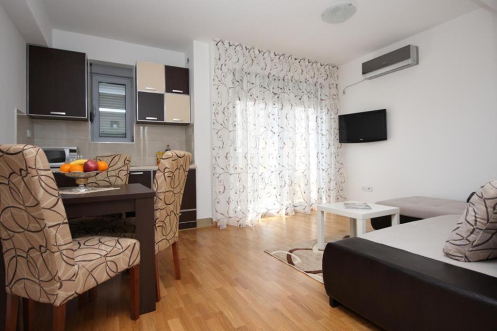 City Montesun Apartments 2 บุดวา ภายนอก รูปภาพ